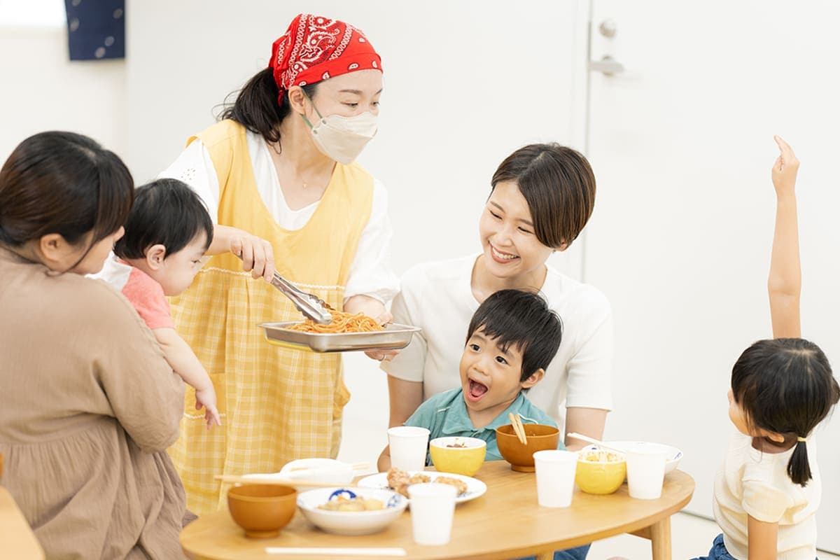 売上の一部はこども食堂へ寄付しています